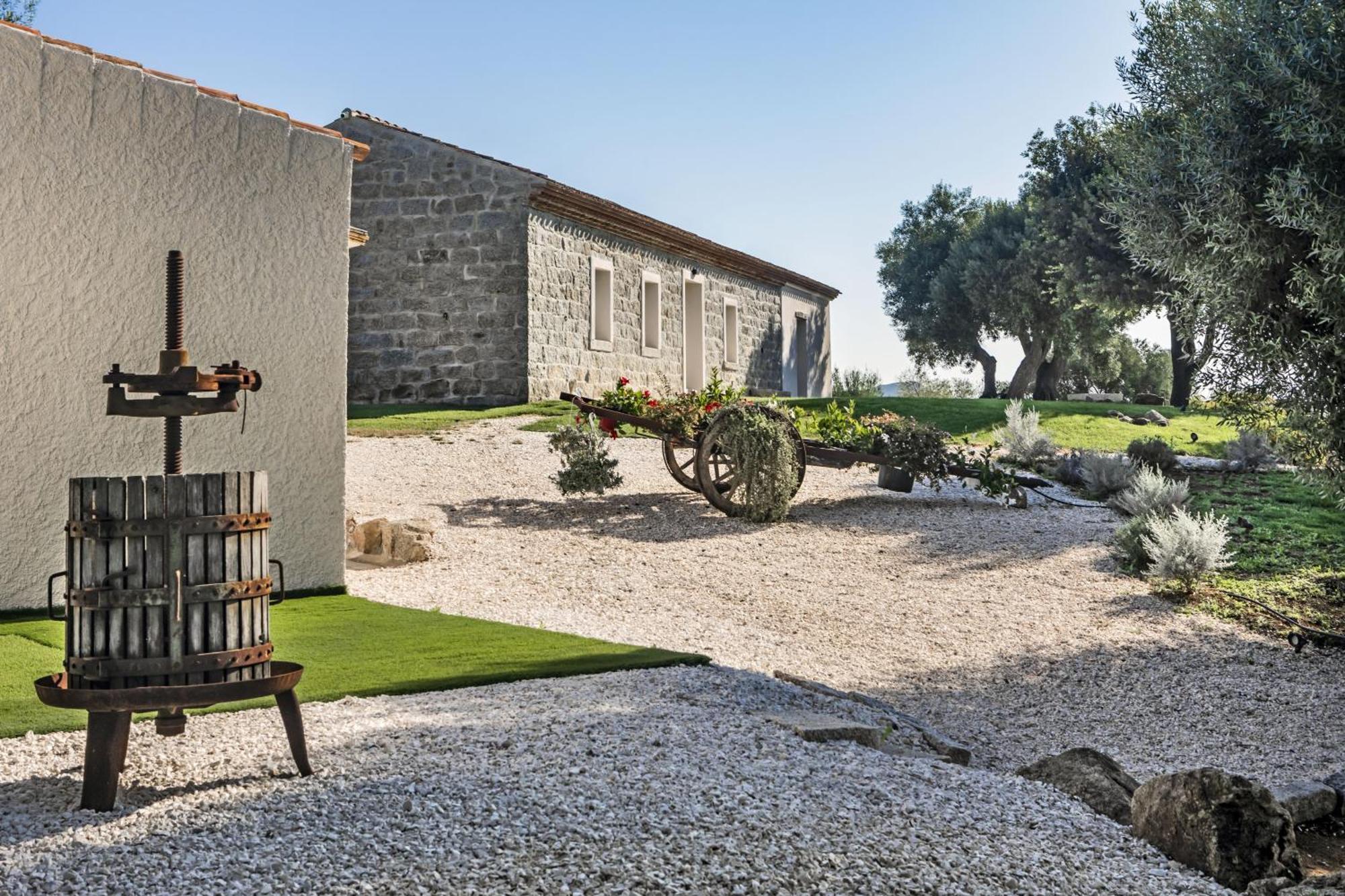 Uddastri Retreat Arzachena Exterior photo